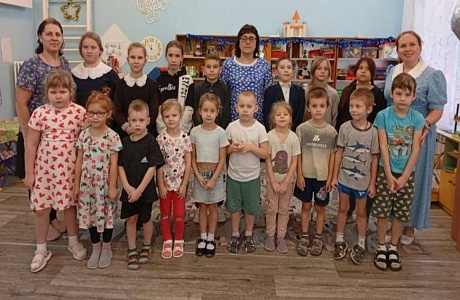 Выпускники не забывают свой детский сад