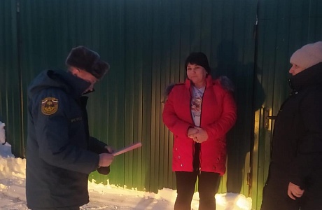 Продолжаются рейдовые мероприятия в дни зимних каникул и новогодних праздников Продолжаются рейдовые мероприятия в дни зимних каникул и новогодних праздников