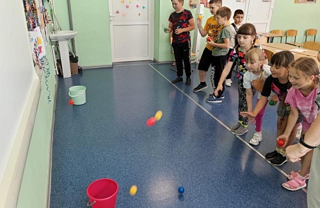 Час здоровья «С физкультурой мы дружны – нам болезни не страшны!» Час здоровья «С физкультурой мы дружны – нам болезни не страшны!»