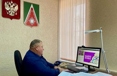 Глава Камешкирского района Дмитрий Мануковский принял участие в вебинаре на тему «Интенсив по искусственному интеллекту» Глава Камешкирского района Дмитрий Мануковский принял участие в вебинаре на тему «Интенсив по искусственному интеллекту»