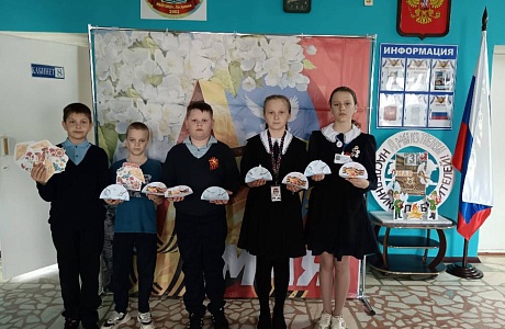 Ученики основной школы с.Пестровка приняли участие в акции «ОТКРЫТКА ВЕТЕРАНУ»