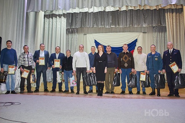 В районном Доме культуры состоялся праздничный концерт, посвященный Дню защитника Отечества