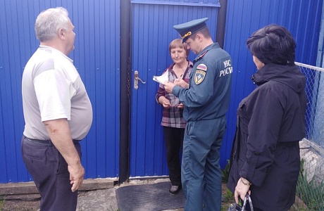На территории Русско-Камешкирского сельсовета проведён профилактический рейд по пожарной безопасности На территории Русско-Камешкирского сельсовета проведён профилактический рейд по пожарной безопасности