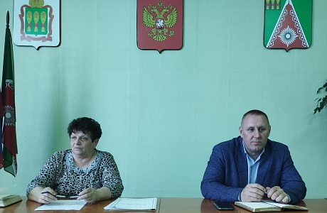 И.о. Заместителя Главы администрации Камешкирского района Сергей Коновалов провел совещание И.о. Заместителя Главы администрации Камешкирского района Сергей Коновалов провел совещание