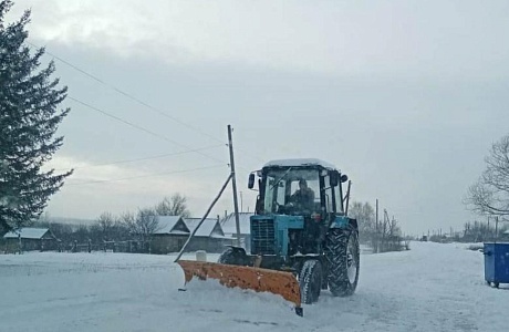 Очистка дорог и общественных территорий от снега Очистка дорог и общественных территорий от снега