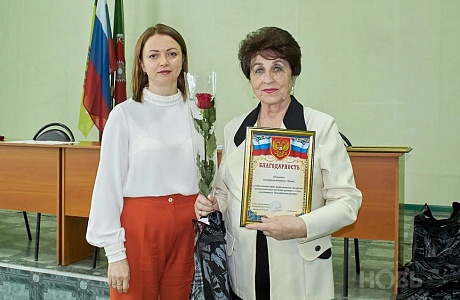  Глава администрации Камешкирского района Ольга Белянина поздравила с Днем работников культуры