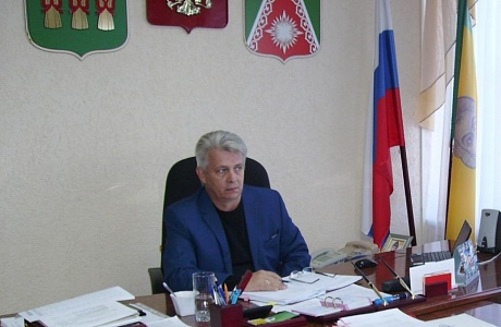 Глава администрации Камешкирского района Сергей Хазов провел заседание межведомственной комиссии по налогам и сборам Глава администрации Камешкирского района Сергей Хазов провел заседание межведомственной комиссии по налогам и сборам