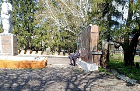 Уборка памятников Уборка памятников