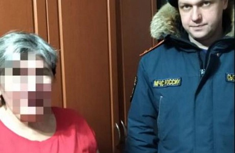 Профилактические группы в ходе рейдов разъясняют жителям Камешкирского района правила пожарной безопасности в отопительный период