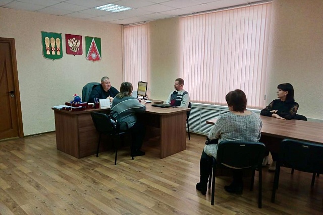 Глава Камешкирского района Дмитрий Мануковский провел личный приём граждан