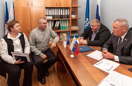  Глава Камешкирского района Дмитрий Мануковский принял  участие в личном приеме граждан, который провел Депутат Законодательного Собрания Пензенской области Ильдар Акчурин