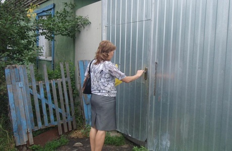 Специалисты Комплексного центра социального обслуживания населения Камешкирского района провели беседу профилактической направленности