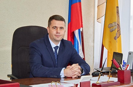 Поздравление Главы администрации Камешкирского района Павла Мигина с Днём российского предпринимательства Поздравление Главы администрации Камешкирского района Павла Мигина с Днём российского предпринимательства