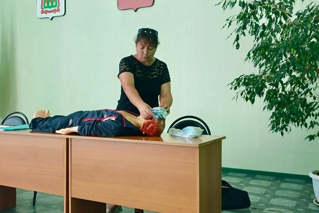В Администрации Камешкирского района представителем ООО «Профессионал» организовано обучение по охране труда для руководителей и специалистов организаций и предприятий В Администрации Камешкирского района представителем ООО «Профессионал» организовано обучение по охране труда для руководителей и специалистов организаций и предприятий