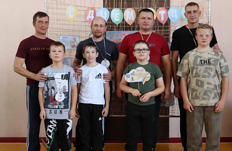 Состоялась спортивная эстафета "Вместе с папой"