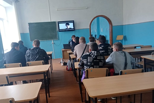 Час общения «Без вредных привычек жить на свете здорово»    