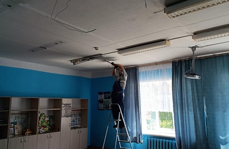 В основной школе с.Большой Умыс ведутся ремонтные работы к новому учебному году В основной школе с.Большой Умыс ведутся ремонтные работы к новому учебному году