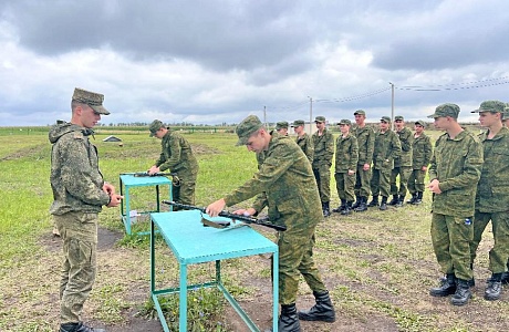 Участники сборов «Гвардеец» побывали на полевых учениях