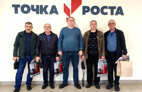 Поздравили водителей школьных автобусов